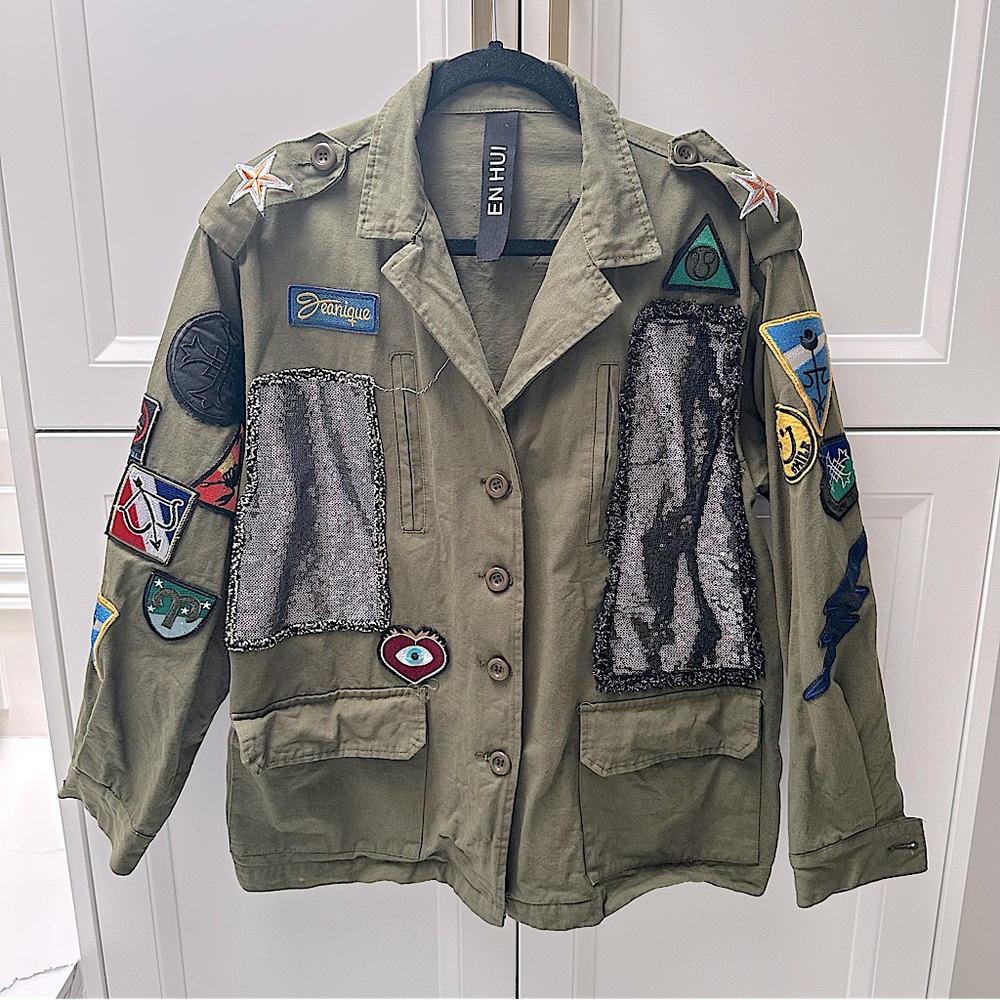 Rock N’ Karma Cool Edgy Streetwear Olive Army Jacket with Patchwork - Picture 3 of 11